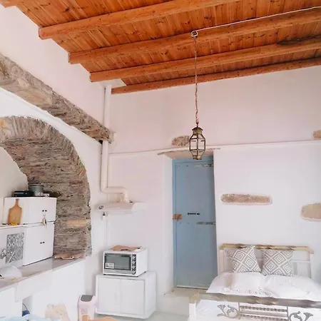 Lejlighed Naxos Mountain Retreat - Tiny House Build On Rock
